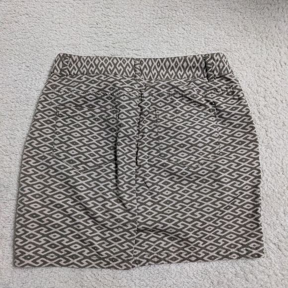 GAP short skirt with pockets - Picture 2 of 5